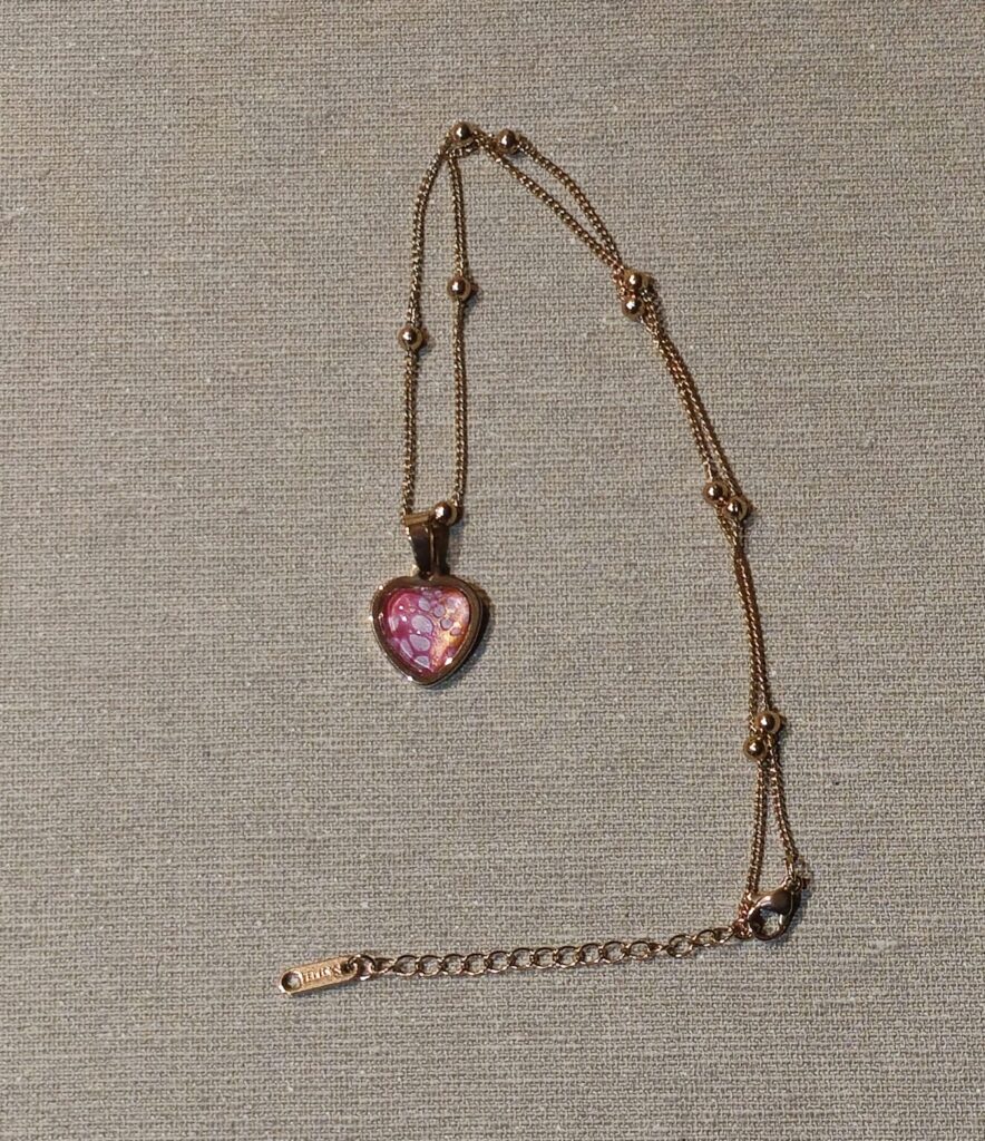 collana acciaio golden rose pendente cuore cabochon 12mm magenta oro iridescente